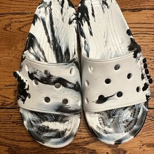 White / black marbled CROCS